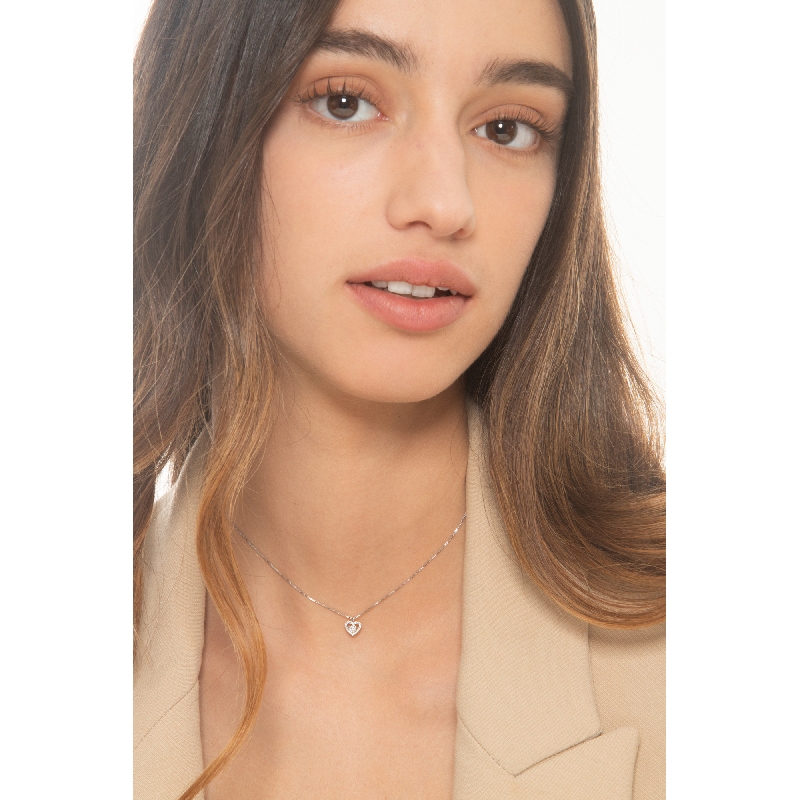 Necklace in white gold 18k with heart pendant with diamonds Necklace in white gold 18k with heart pendant with diamonds