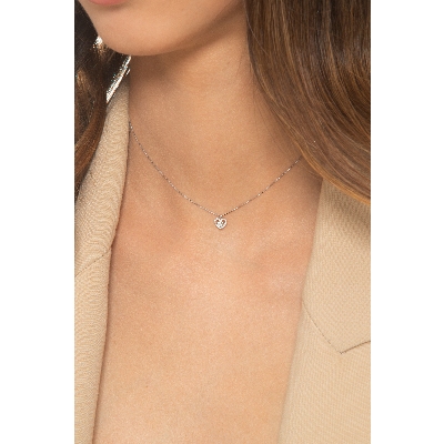 Necklace in white gold 18k with heart pendant with diamonds