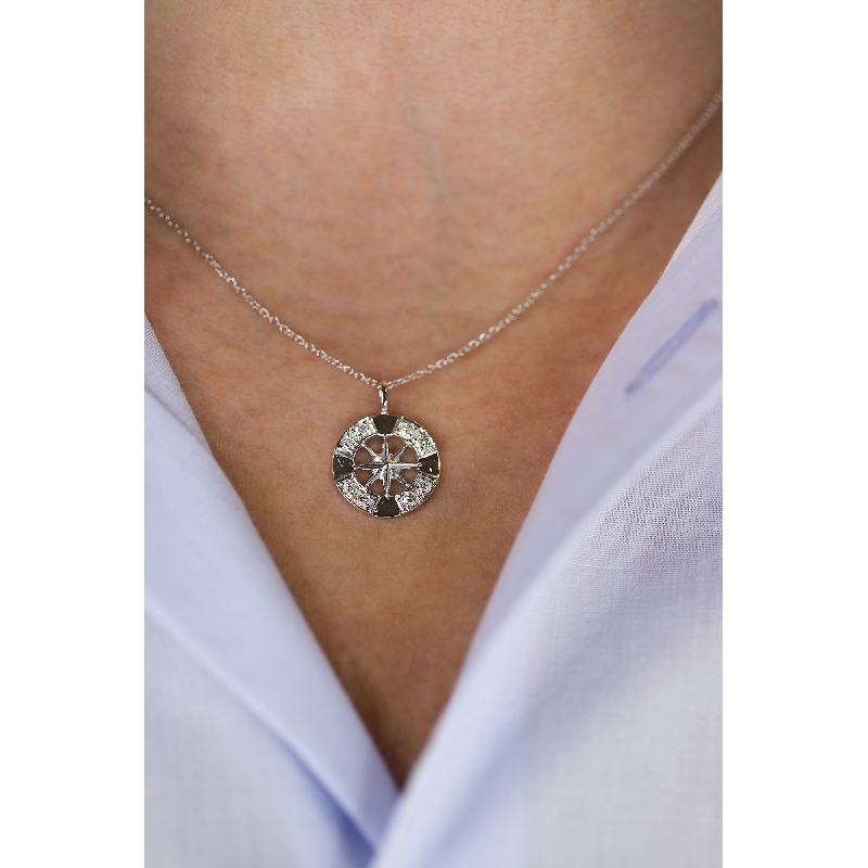 Necklace in white gold 18k with wind rose charm with diamonds