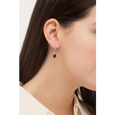 18k white gold drop earrings with diamonds and blue sapphires 