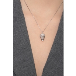 750 white gold necklace with skull in black and white diamonds 2
