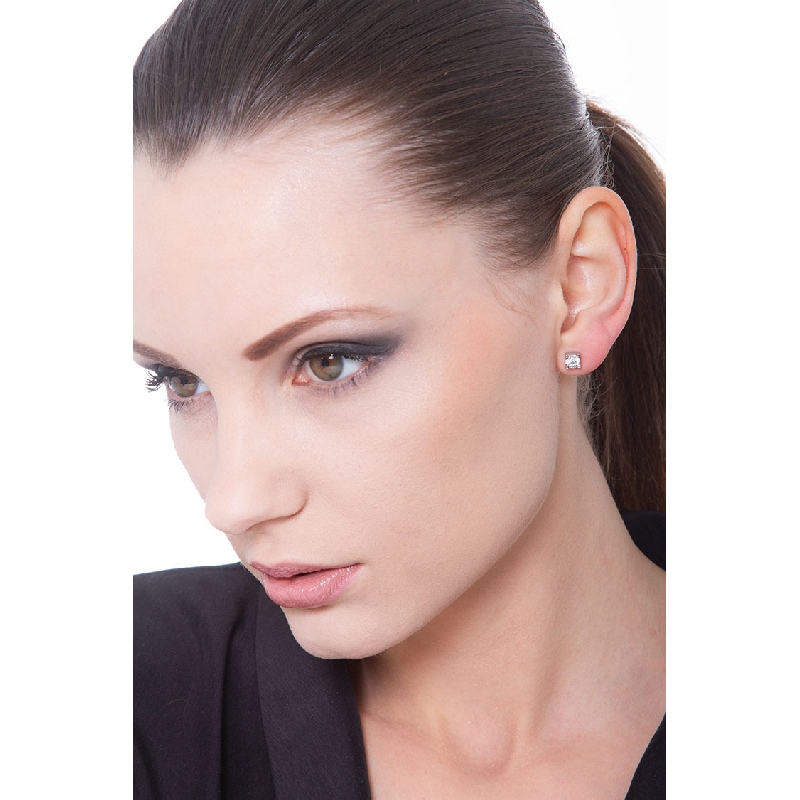 Lobe light point earrings with diamonds Lobe light point earrings with diamonds