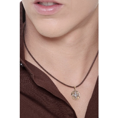 Wind rose pendant in 18k white and yellow gold