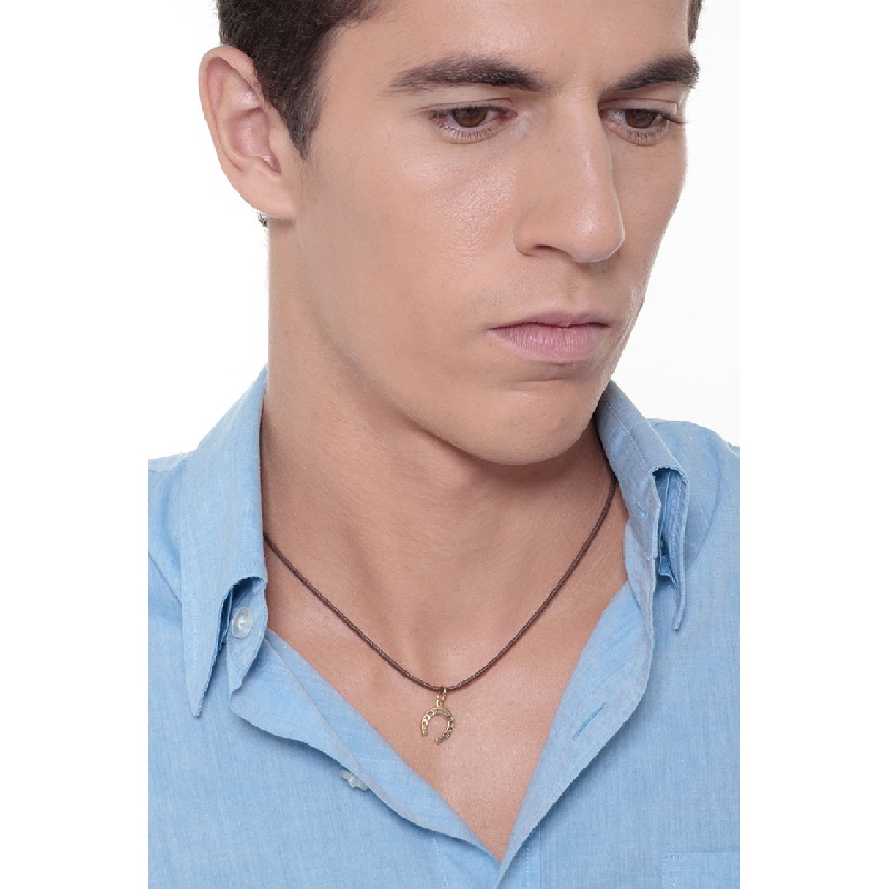 Horseshoe pendant in 18k yellow gold Horseshoe pendant in 18k yellow gold