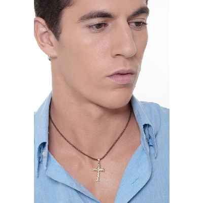 Crucifix pendant in 18k yellow gold