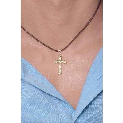 Crucifix pendant in 18k yellow gold